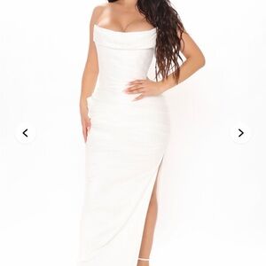 Elegant White Strapless Dress